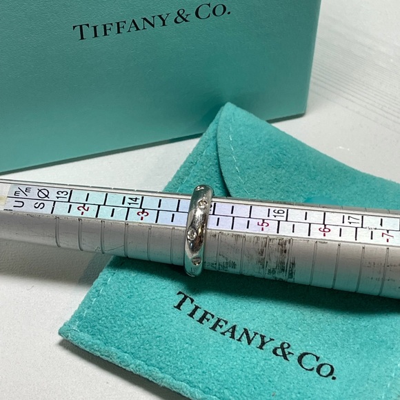💎 Tiffany & Co. Etoile Platinum Diamond Ring 💎 - Picture 4 of 6